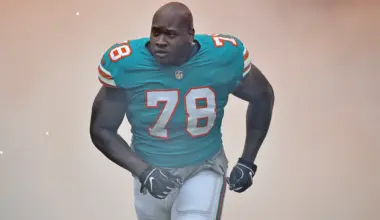 Former Dolphins OL Laremy Tunsil suffers significant injury in camp