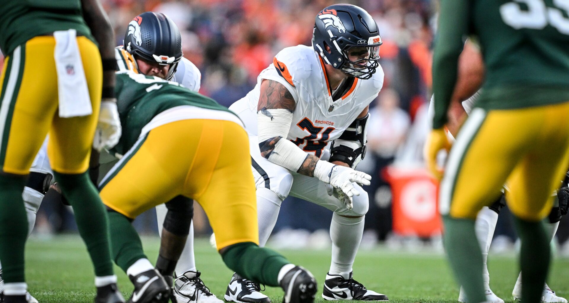Ben Powers' pain threshold symbolizes how selfless Broncos can win Super Bowl