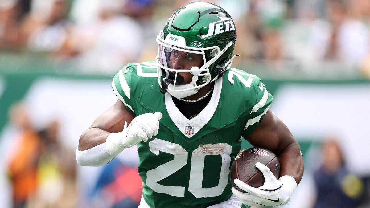 Breece Hall groin injury: Jets star running back to miss 2-3 weeks, per Aaron Glenn