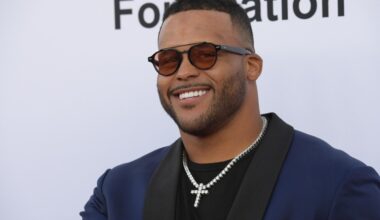 How Rams could revise Aaron Donald’s current contract to bring him back