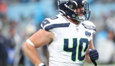 Seattle Seahawks place fullback Robbie Ouzts on injured reserve