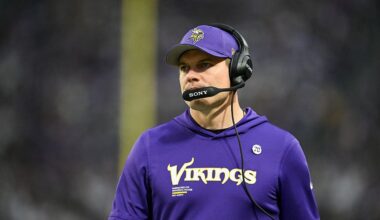 Kevin O'Connell Explains Decision To Start Kyler Murray Over J.J. McCarthy