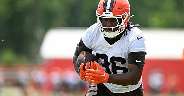 Seattle Seahawks add depth, sign two undrafted free agents