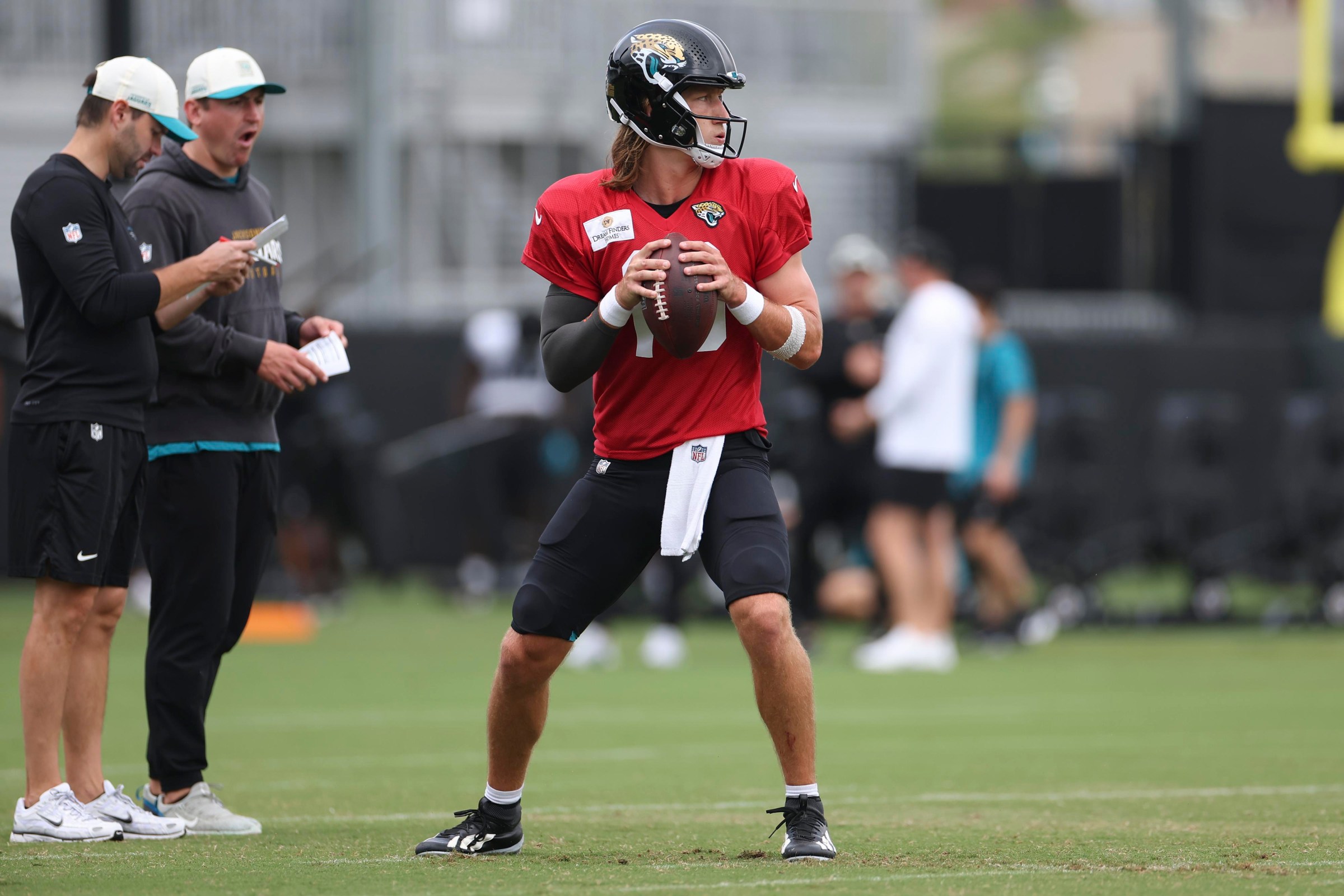 JACKSONVILLE, FL - AUGUST 04: Jacksonville Jaguars quarterback Trevor Lawrence (16) works on a drill during training camp on August 4, 2026 at the Miller Electric Center in Jacksonville, Fl. (Photo by David Rosenblum/Icon Sportswire via Getty Images)