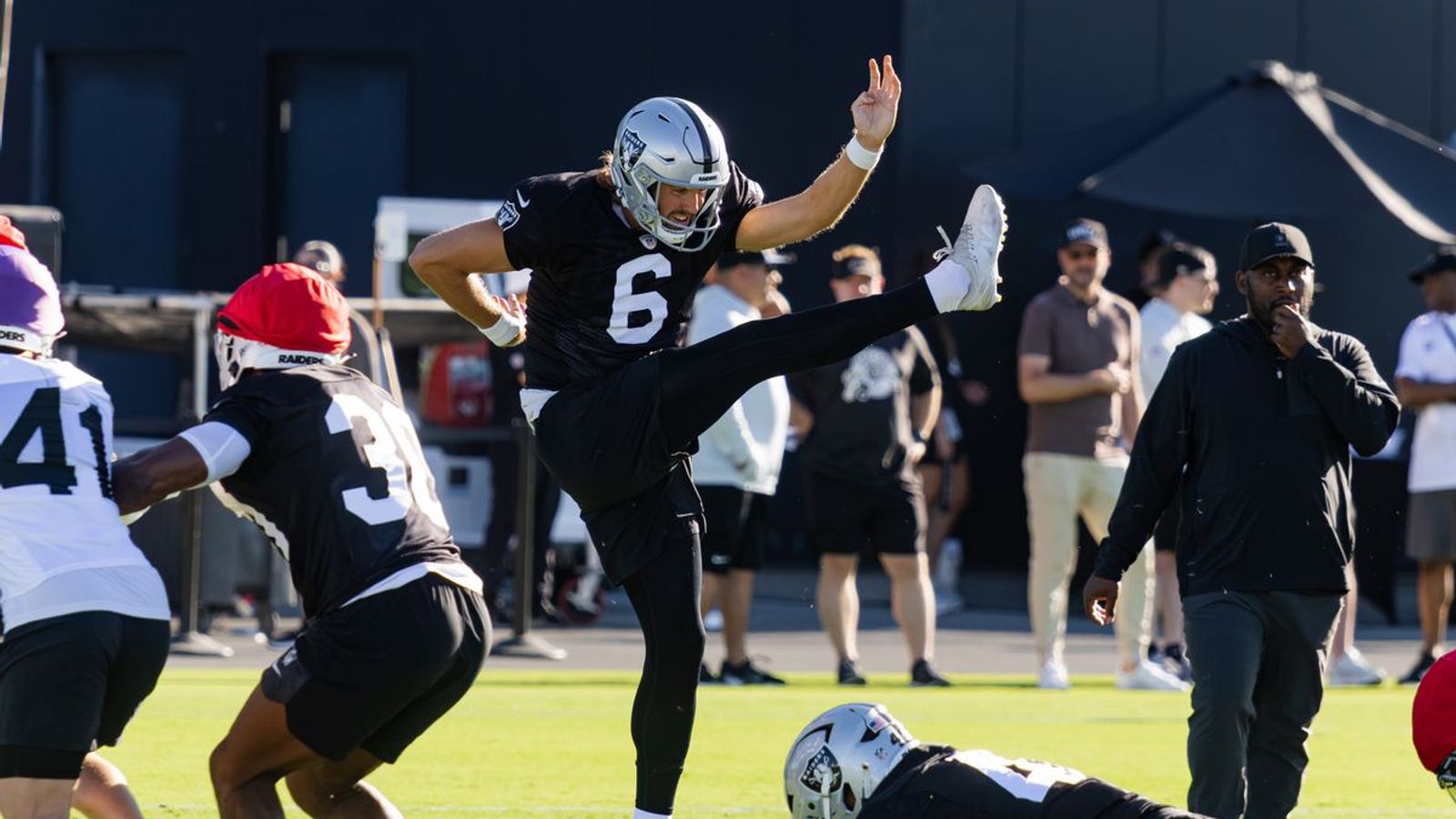 Defensive playmaking and special teams battles coming into focus for Raiders