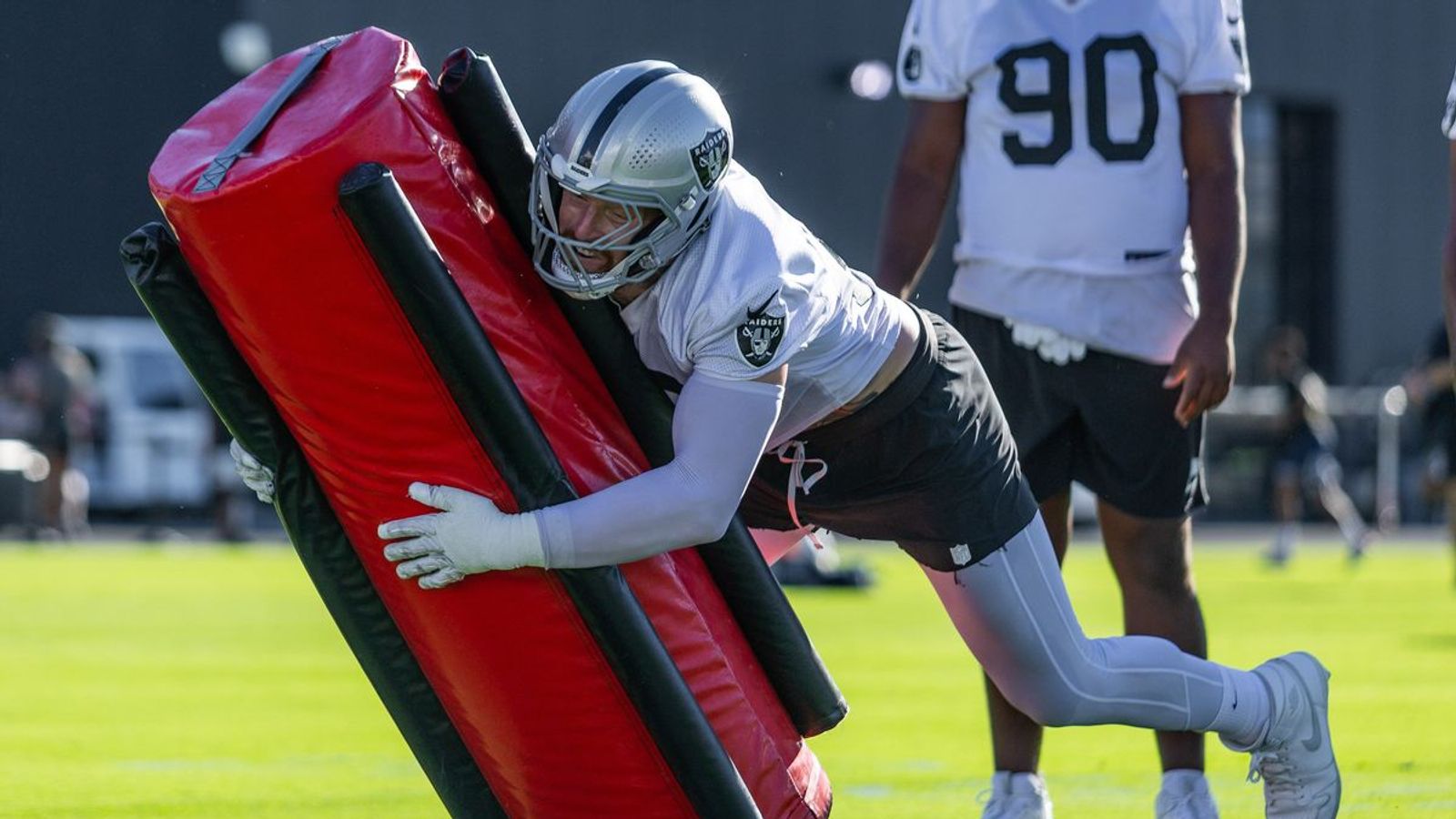 Pads come on, physicality ramps up on Day Five of Raiders training camp