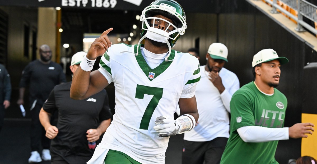 Geno Smith leads five Jets winners in preseason victory over Pittsburgh Steelers