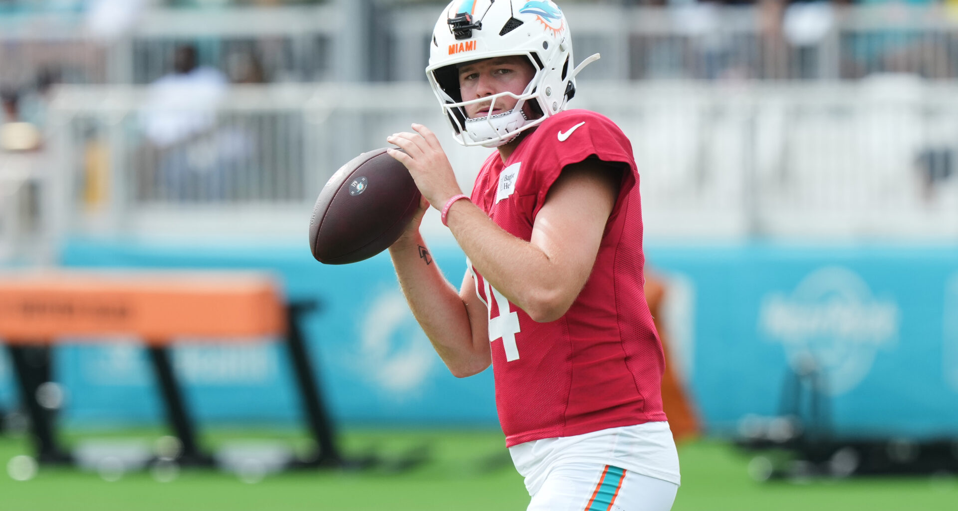 Dolphins' Quinn Ewers wishes to start, supports Malik Willis