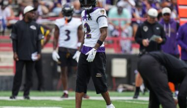 Ravens' Wiggins avoids 'structural damage' after injury scare during practice