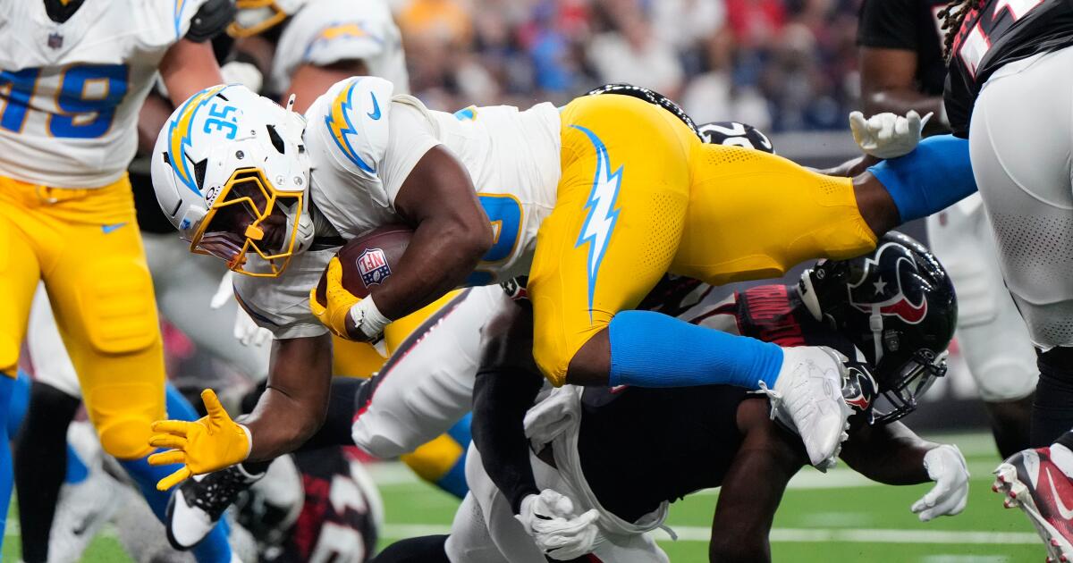 Amar Johnson and Chargers beat Texans in preseason opener