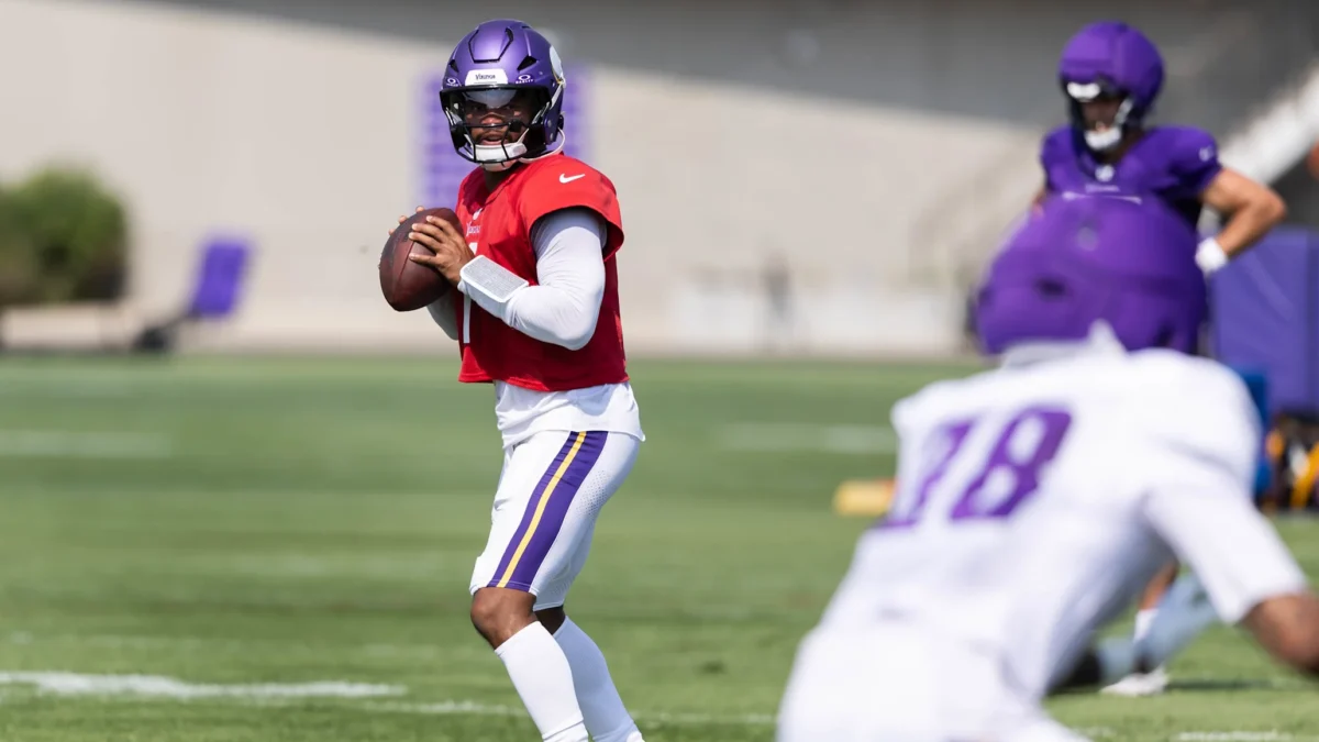 Vikings QBs Struggle on Day 1 of Padded Practice