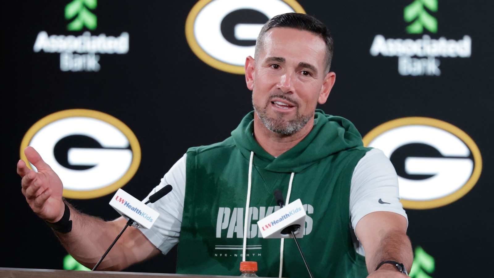 LaFleur says he fully anticipates Packers keeping Josh Jacobs while charges are pending