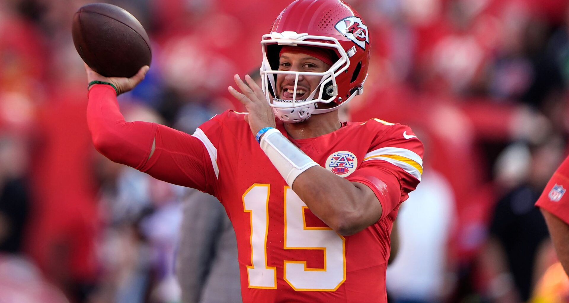 Broncos brace for Mahomes in his return as Chiefs host Monday night opener