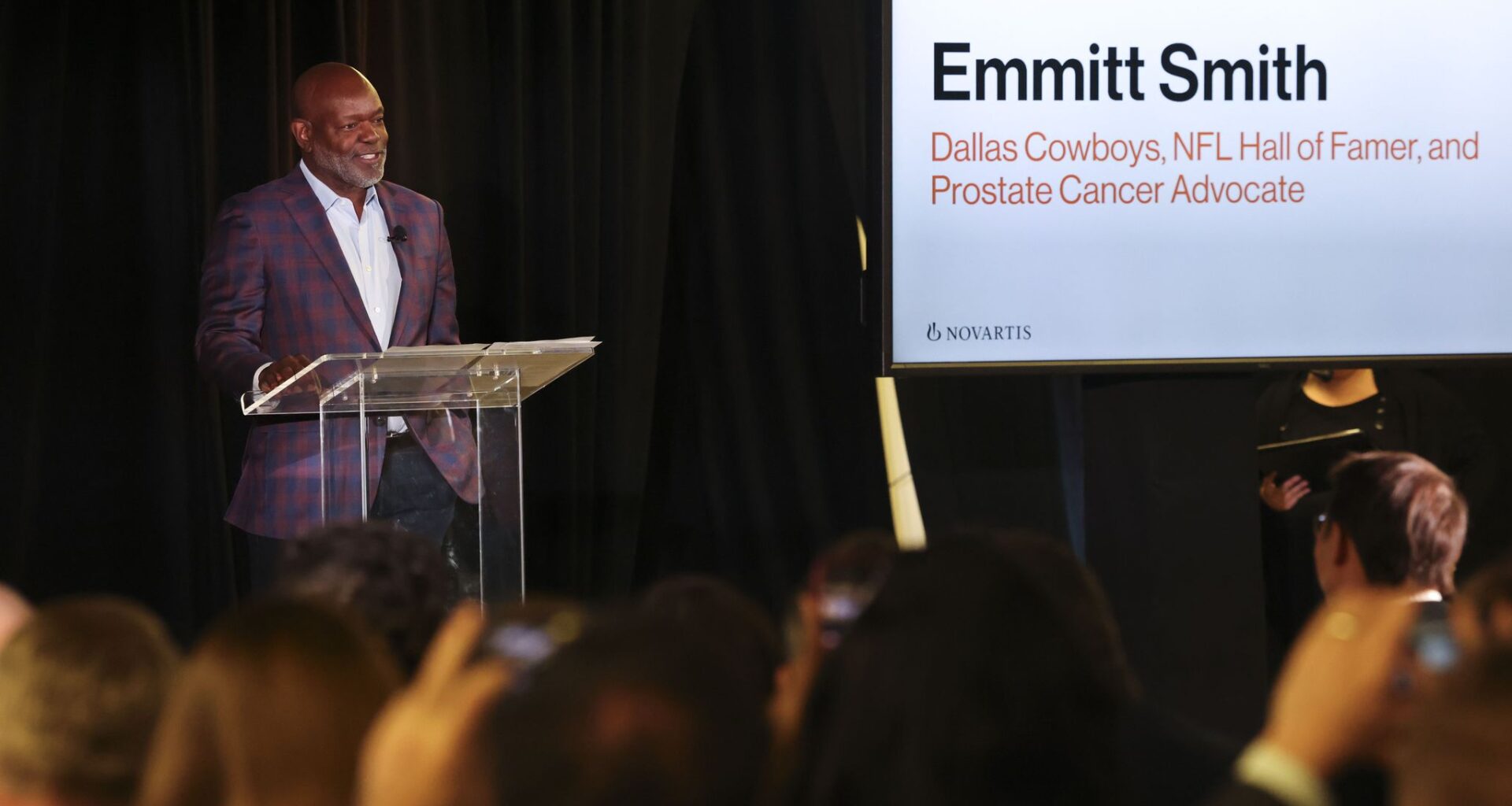 Former Cowboys RB Emmitt Smith denies $2.5 million fraud claim