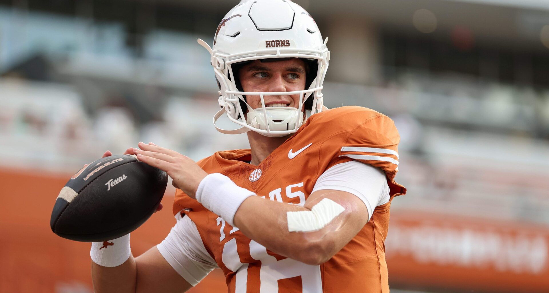 Giants Urged to Draft Quarterback in 1st Round of 2027 NFL Draft