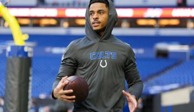 Colts Host Texans: Live From Lucas Oil Stadium