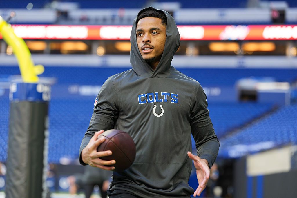 Colts Host Texans: Live From Lucas Oil Stadium
