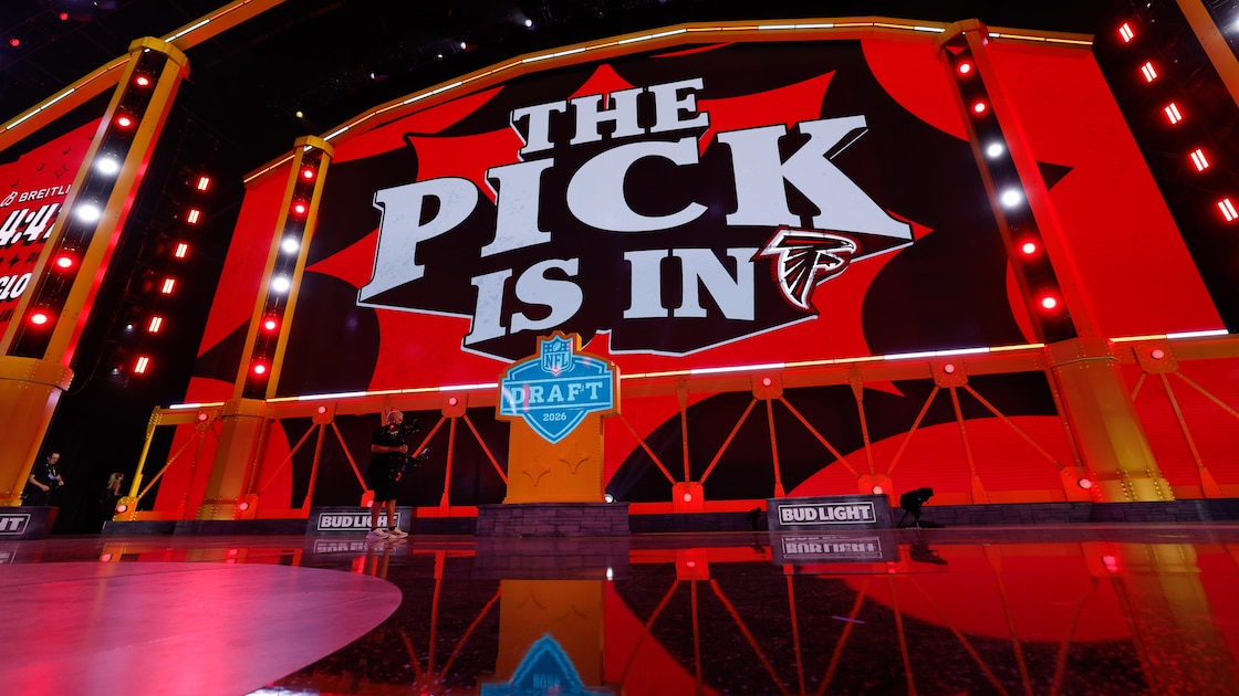 New NFL Trade Rumors on Teams Eyeing 2027 Draft Picks in Anticipation of Hyped Class