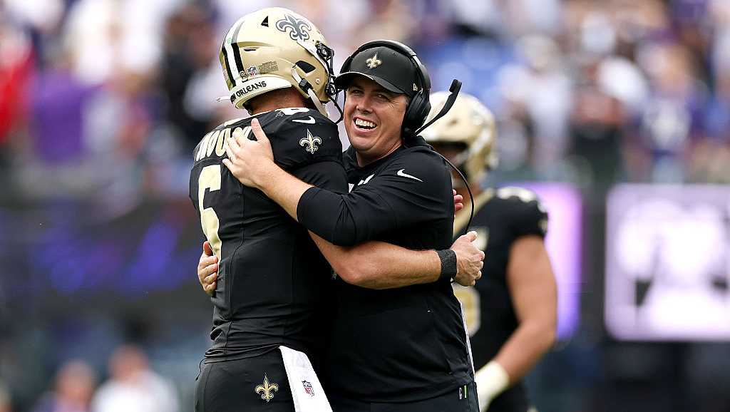Raiders-Saints matchup features a new generation of NFL coaches in Kubiak and Moore