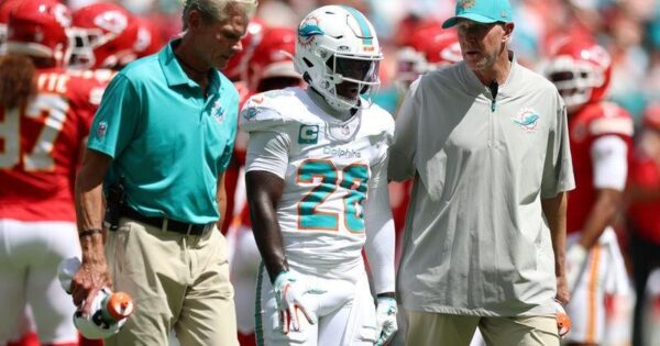 With De’Von Achane Out, What Do the Dolphins Do Now?