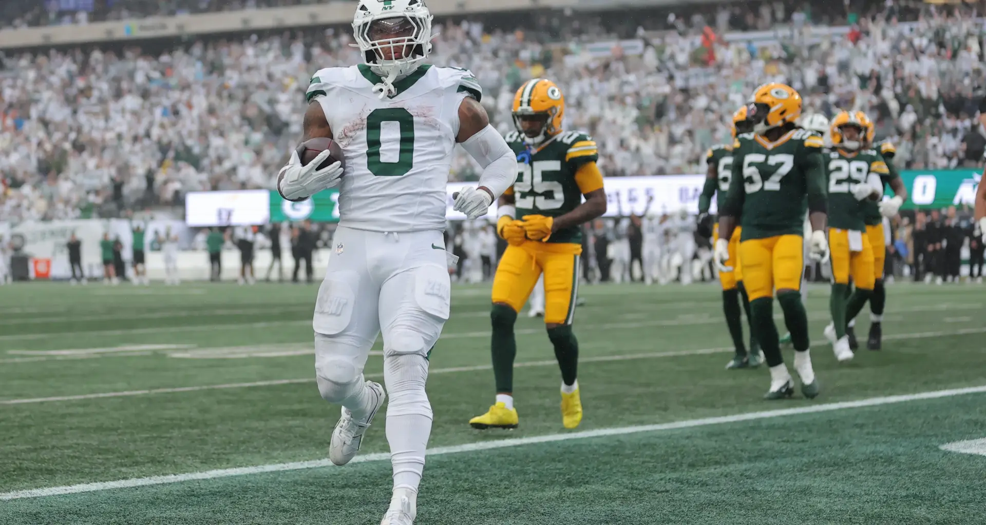 Three former Wisconsin Badgers legends score touchdowns in NFL Week 2