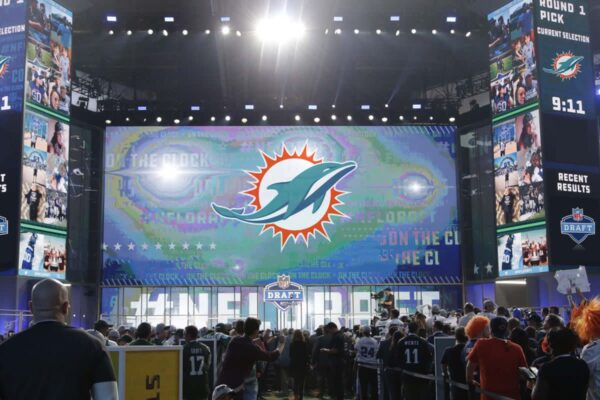 New 2-Round Mock Draft Has Miami Dolphins Addressing Major Needs