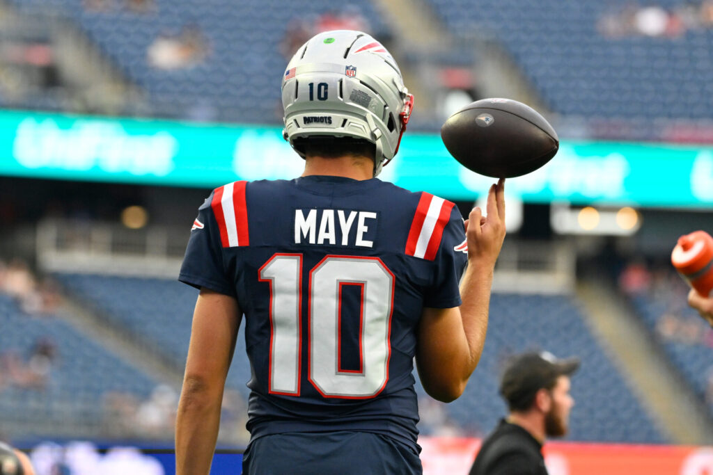 NFL: Indianapolis Colts at New England Patriots