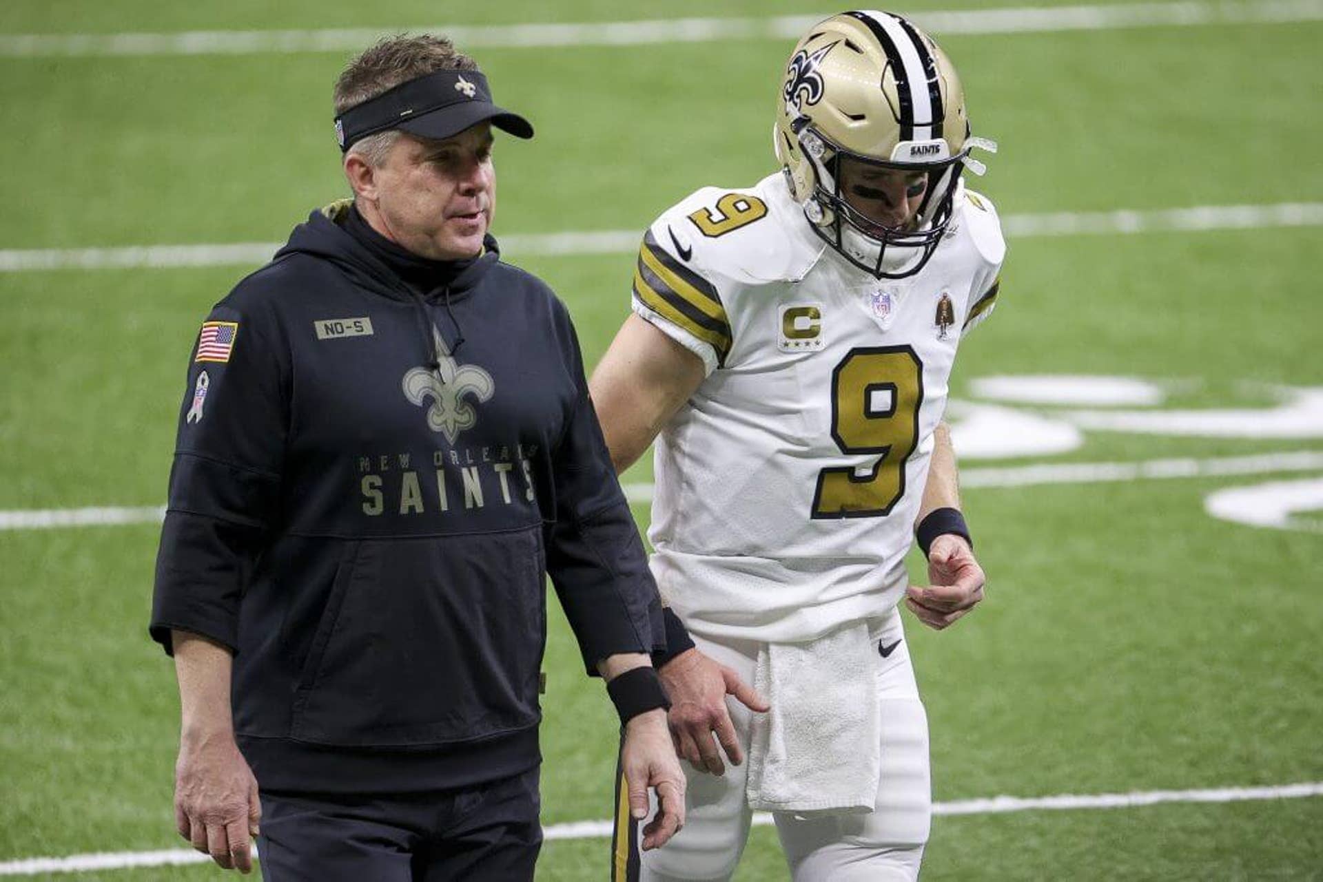 Sean Payton (left) and Drew Brees (right) walking together in 2020.