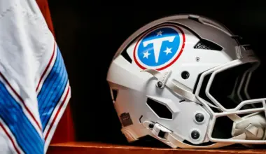 ‘The midsoles melted completely off’: Titans safety says extreme heat damaged his cleats in season opener against Jets