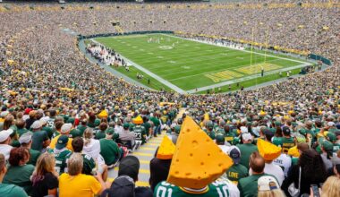 Ronika Stone Love, Packers QB Jordan Love’s wife, asks for help finding purse, camera taken during Thursday’s game