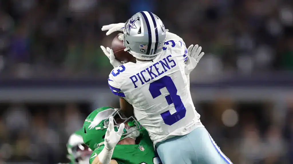 Ryan Flournoy Gave the Cowboys George Pickens Insurance in 27' Dallas Cowboys receiver George Pickens goes up to make a contested catch against the Philadelphia Eagles.
