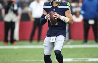 Seattle heads back to Washington after routing the Commanders in prime time a season ago