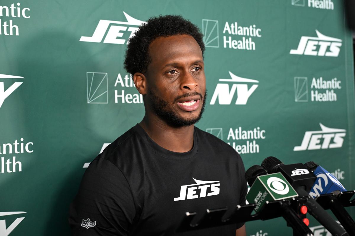 Geno Smith touched by Jets captain nod in return to New York