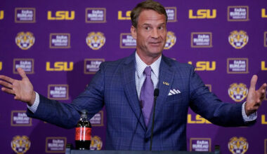 LSU's Lane Kiffin arrives with UFC legend Dustin Poirier, Ex-NFL WR Jarvis Landry