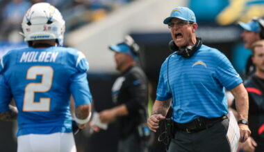 Chargers waste chance to seize L.A. spotlight from Rams