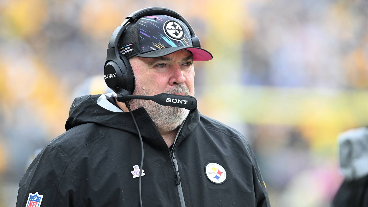 Pittsburgh Steelers head coach Mike McCarthy