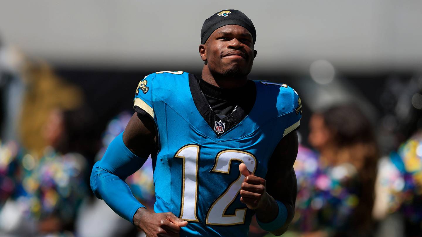Jaguars Week 6 Snap Count Analysis: Travis Hunter's Path is Clear