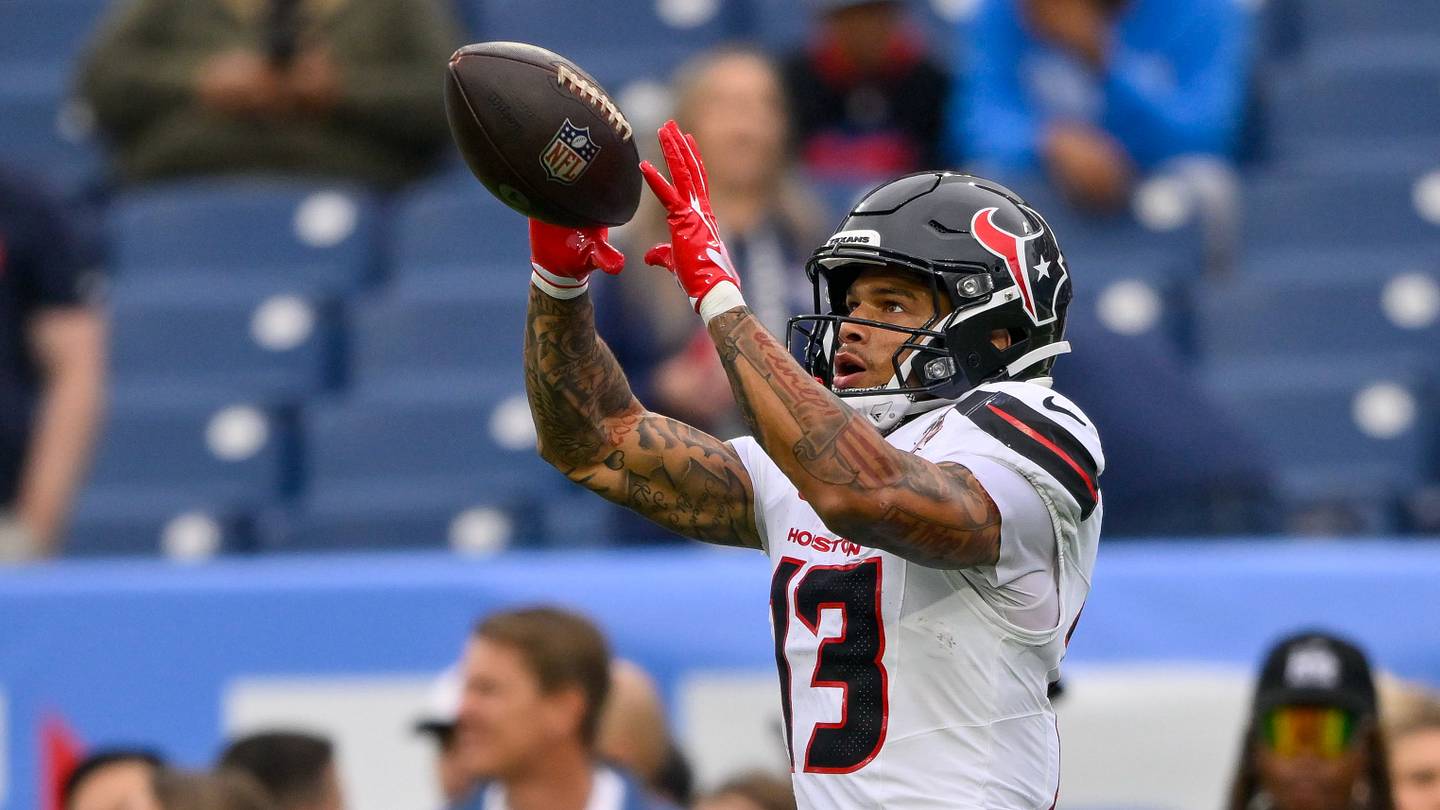 Texans Dealing With Key Injury in WR Room After Loss vs. Giants