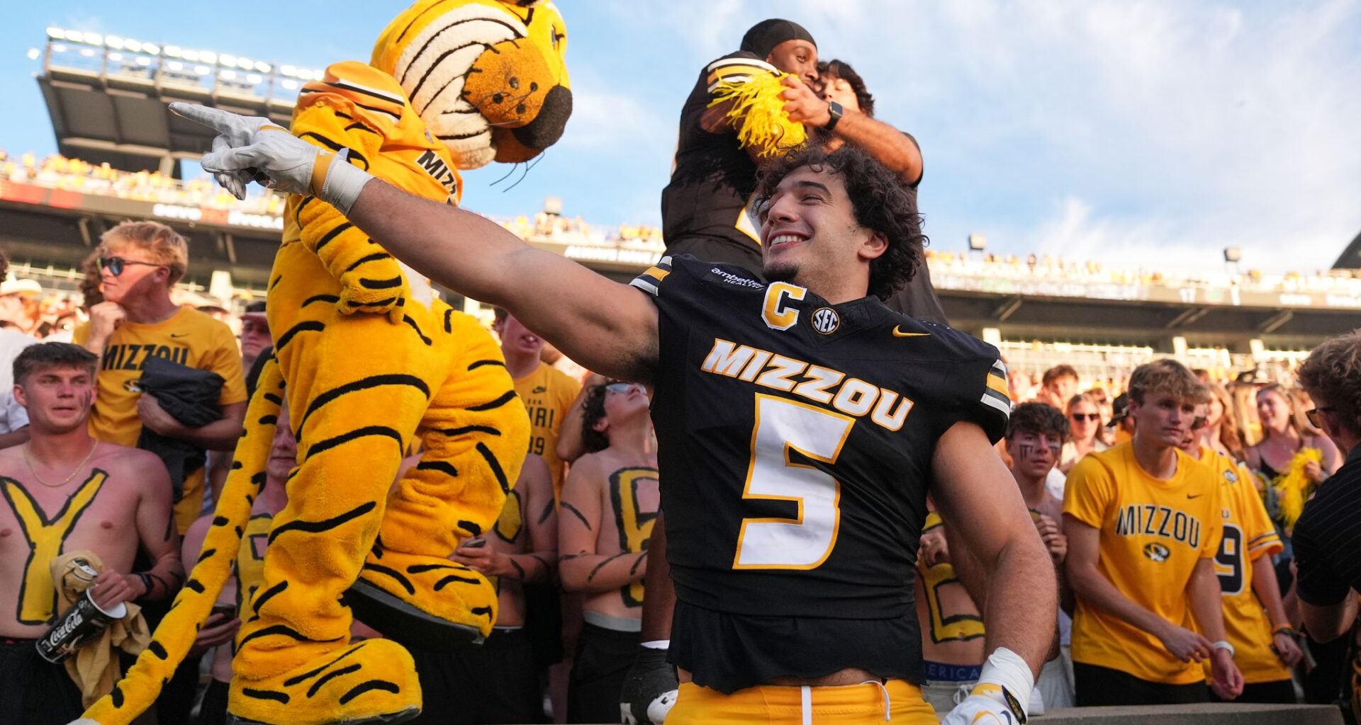 Missouri jumped Florida in AP Top 25 but some voters couldn't get past the Gators' win over Ole Miss