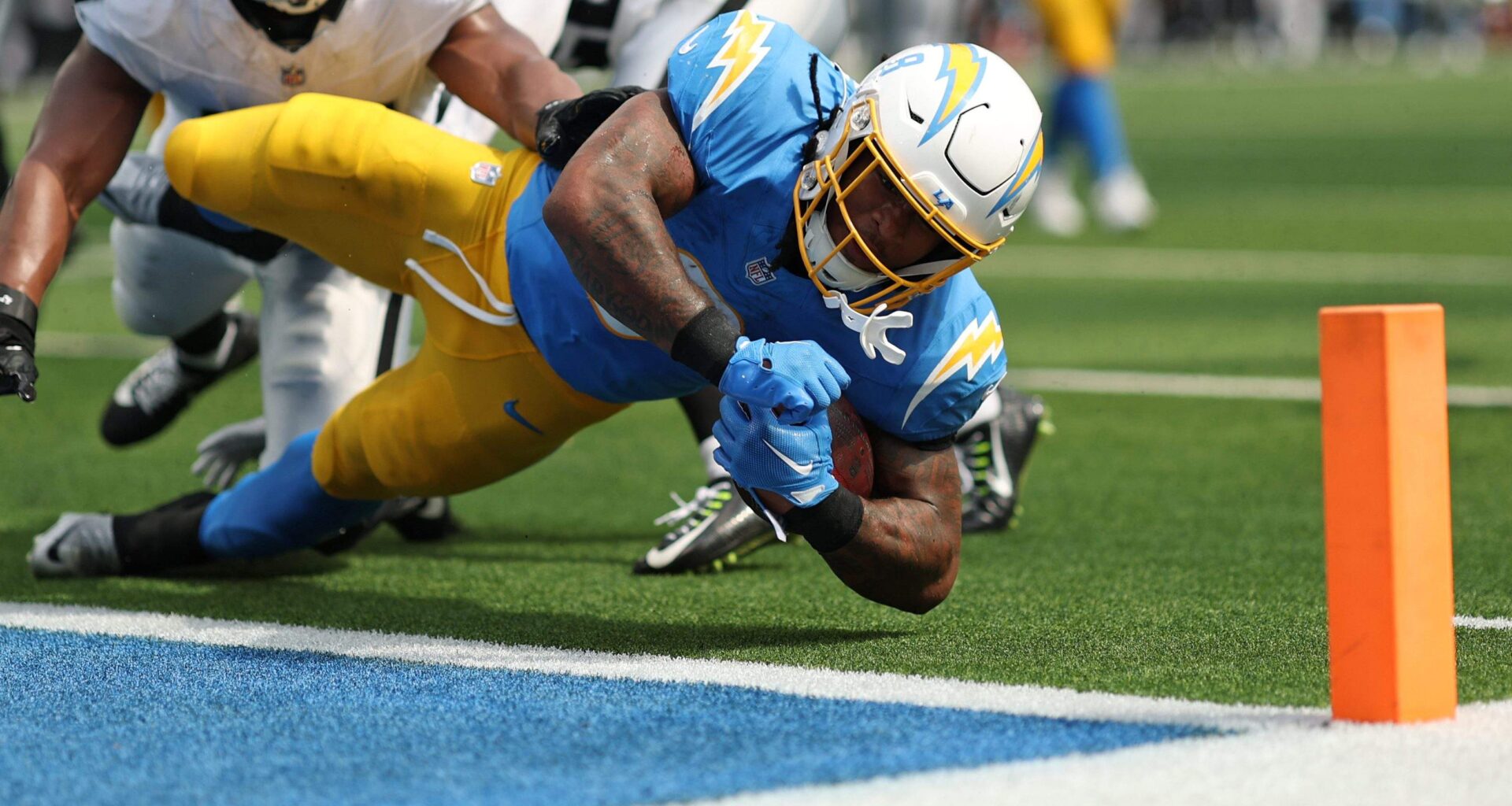 Vikings' Omarion Hampton Trade Pitch Succeeds Jones, Mason