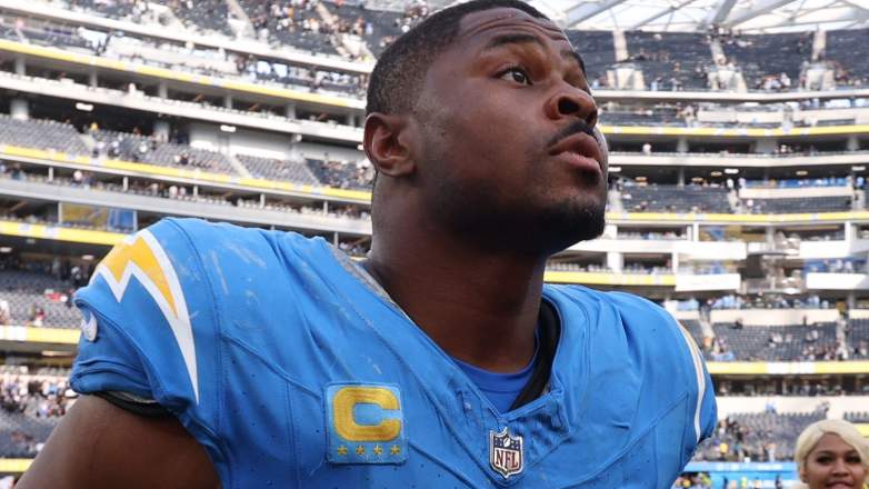 Khalil Mack #52 of the Los Angeles Chargers could be a Cleveland Browns trade target