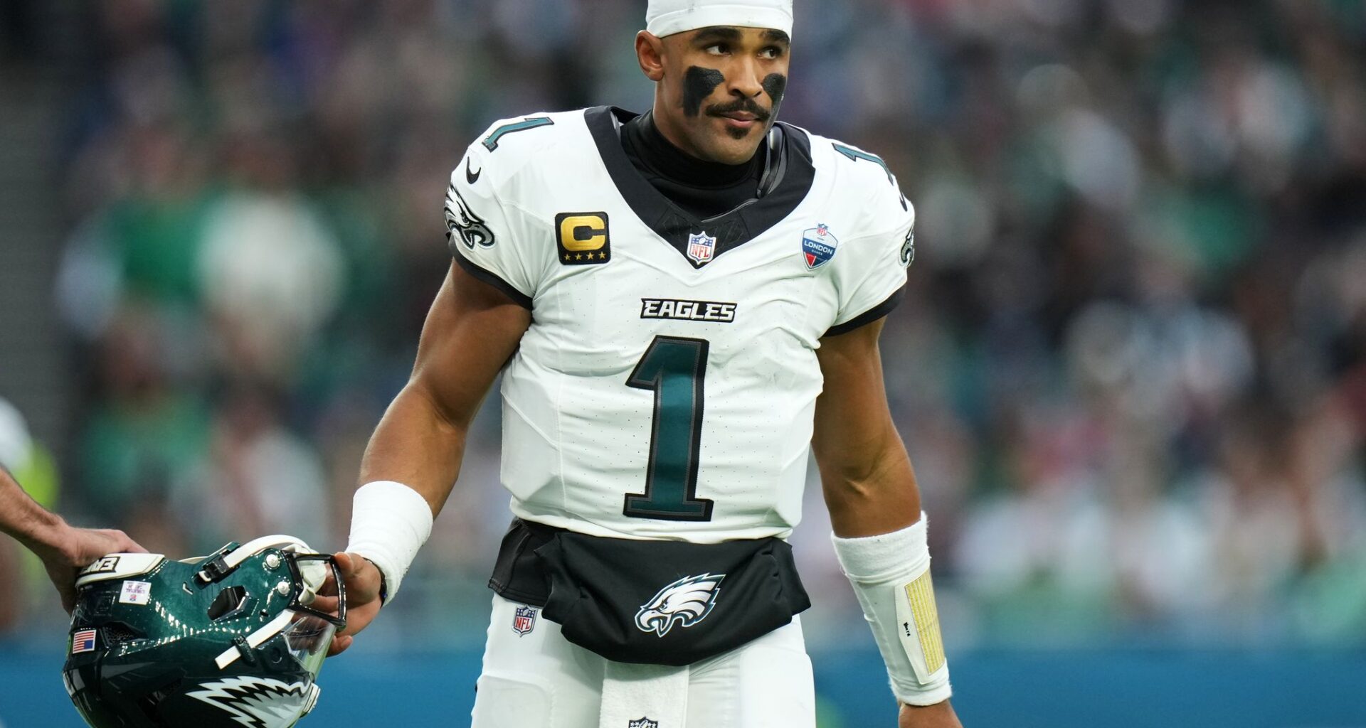 Jalen Hurts sidelined by a blood clot, the latest bad news in a rough season for the Eagles