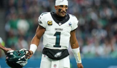 Jalen Hurts sidelined by a blood clot, the latest bad news in a rough season for the Eagles