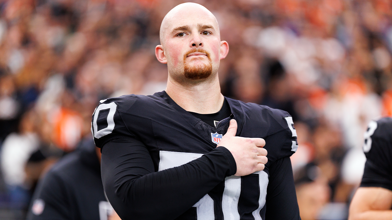 New Jaguars long snapper cuts camping trip short, scrambles for passport before Sunday's London game