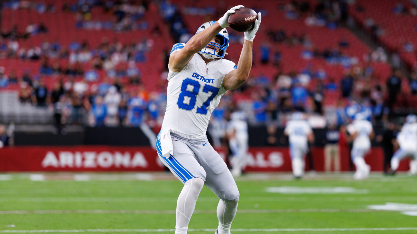 Lions' Sam LaPorta clarifies contract comments: "I want to play for this team"