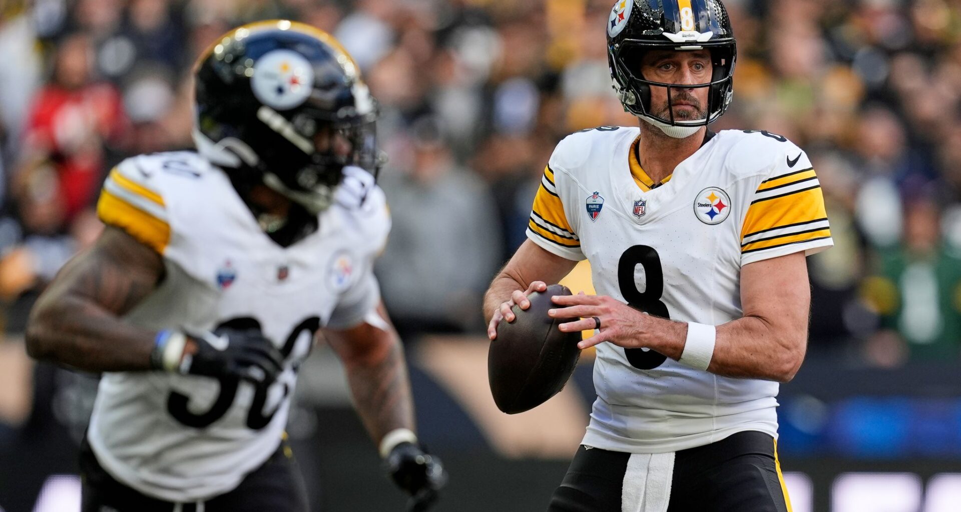 Rodgers moves past Manning on all-time TD passing list as Steelers win 3rd straight