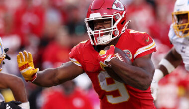 AFC West Roundup: Unbeaten Chiefs roll over free-falling Chargers