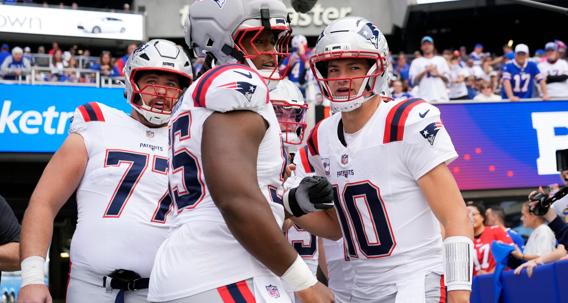 Patriots remain unsettled at right guard after third starter in four weeks?