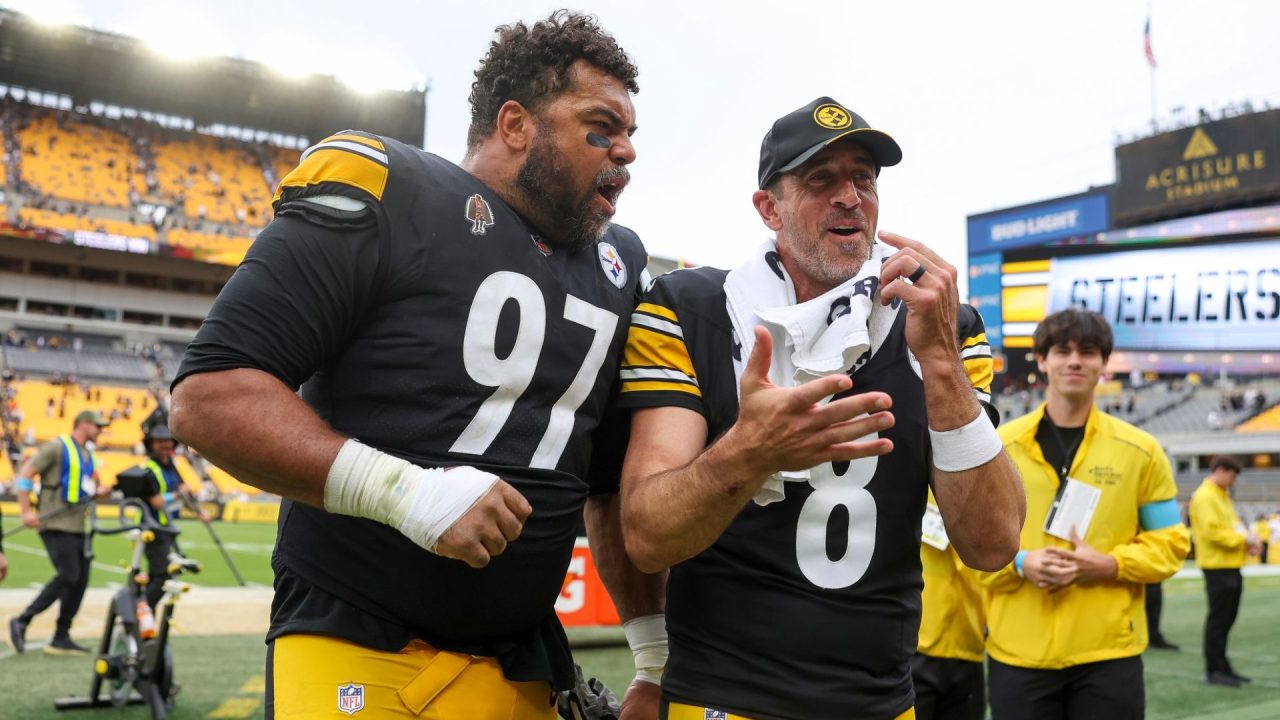 Cameron Heyward and Aaron Rodgers