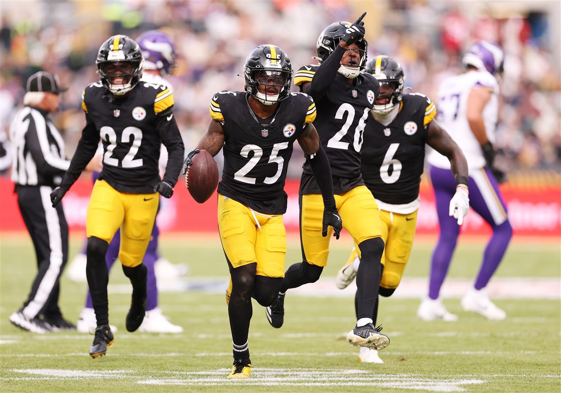 Steelers safety DeShon Elliott is expected to make his season debut against the Saints in Paris